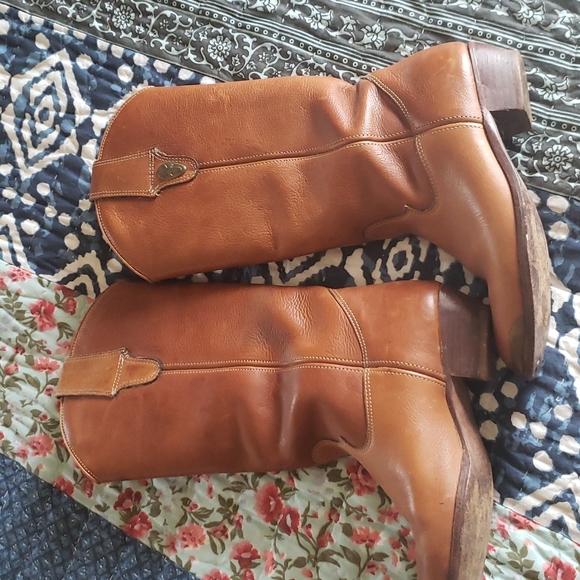 Vintage Frye boots 6 1/2. - Picture 5 of 15